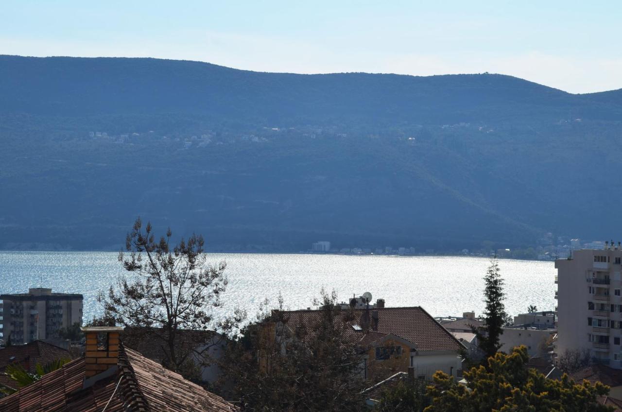 Ferienwohnung Viktor Herceg Novi Exterior foto